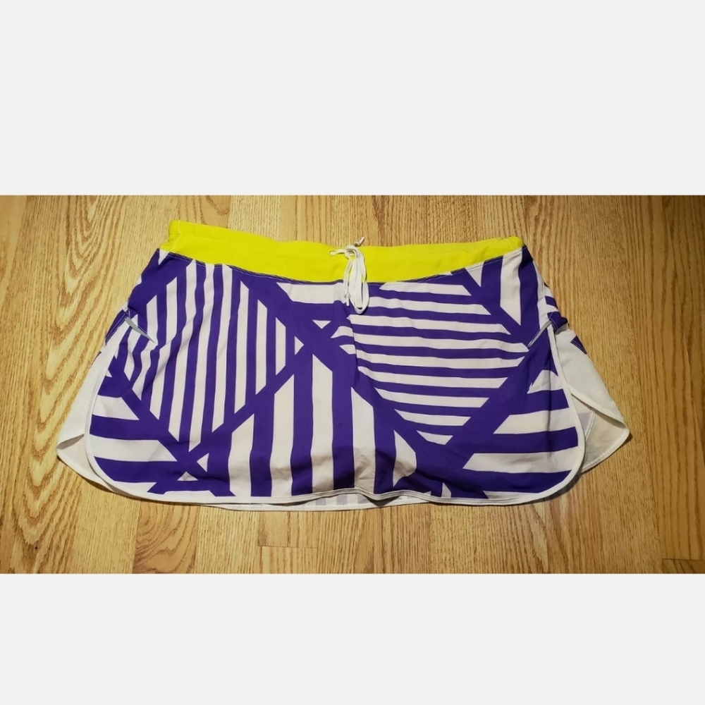 Nike Women's Skort / Skirt XL Purple Yellow